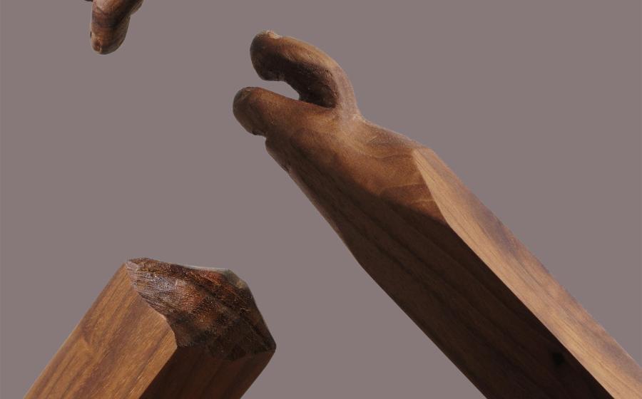 Geerten Verheus, Dreikreuze, 2026, Wood, 3- part piece, each 72 x 72 x 80 cm (Detail). Courtesy the artist and Galerie Nothelfer Geerten Verheus, Dreikreuze, 2026, Wood, 3- part piece, each 72 x 72 x 80 cm (Detail). Courtesy the artist and Galerie Nothelfer