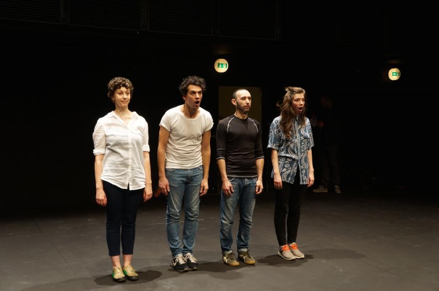 Alexandra Pirici, Delicate Instruments Handled With Care, enactment of emoticons, 2014, performance, photo: Andrei Dinu