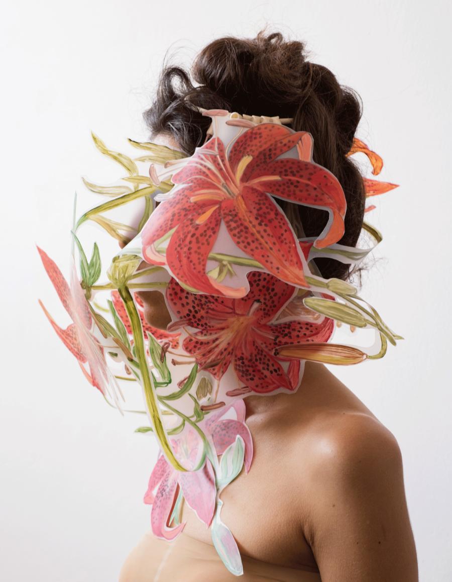 Ayelet Carmi, Crown 1, 2018, Photography.