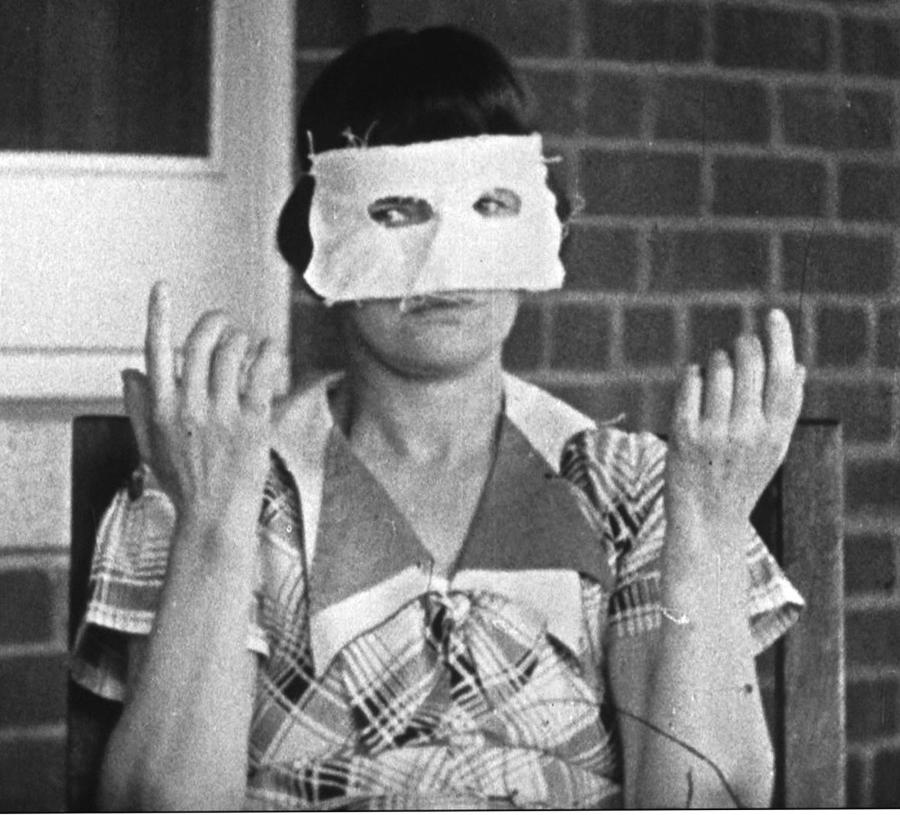 Lutz Dammbeck. Overgames