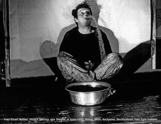 24 h sculpture at SEXAUER Gallery