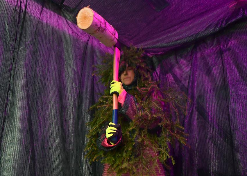 I was told I chop wood like a ballet dancer, Third Space, Helsinki, 2017. Photo: Jenni Gästgivar