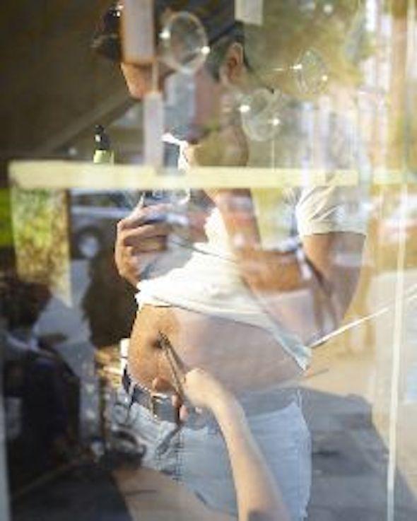 "collection po(i)litique", Performance © Karina Villavicencio / Fotograf Alpha Smoot