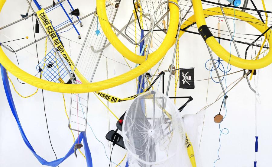 Susanne Britz, Trockenleitung_UC, Installation, 2024 (Detail 2).web