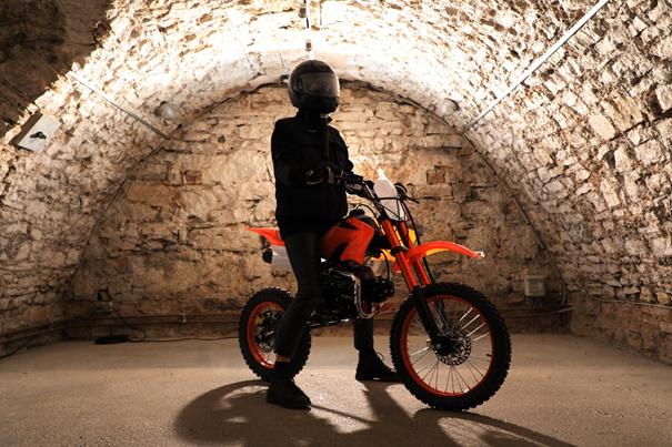 Amy Ball, WROL, Performance at Kunstverein Göttingen, 2018. Photo: Viviana Abelson.