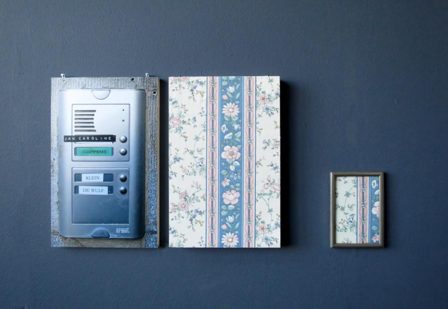 © Liesbeth van Woerden, Triptych "Isolation" (Klein), 2017, mixed media (photos on MDF, wallpaper on styrofoam, photo frame), 30 x 50 cm