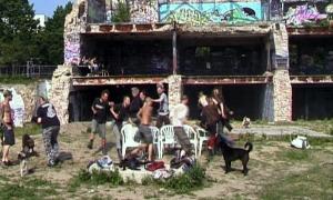 Ulf Aminde, weiter, 2004, 9:17 min., Screenshot Courtesy Galerie Tanja Wagner, Berlin