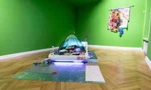 I am Hungry: Take my memories away, take my love: it´s free / Finissage & Performance: Cibelle Cavalli Bastos 