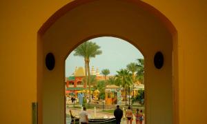 "Gate to utopia", Copyright: Geeske Janßen